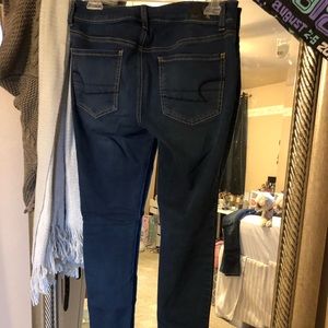 American Eagle medium wash jeggings